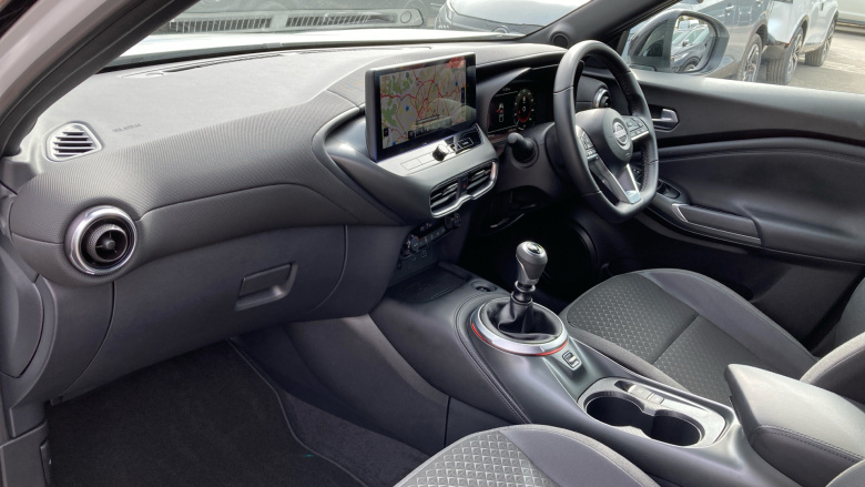 Nissan Juke 1.0 DiG-T N-Connecta 5dr Petrol Hatchback